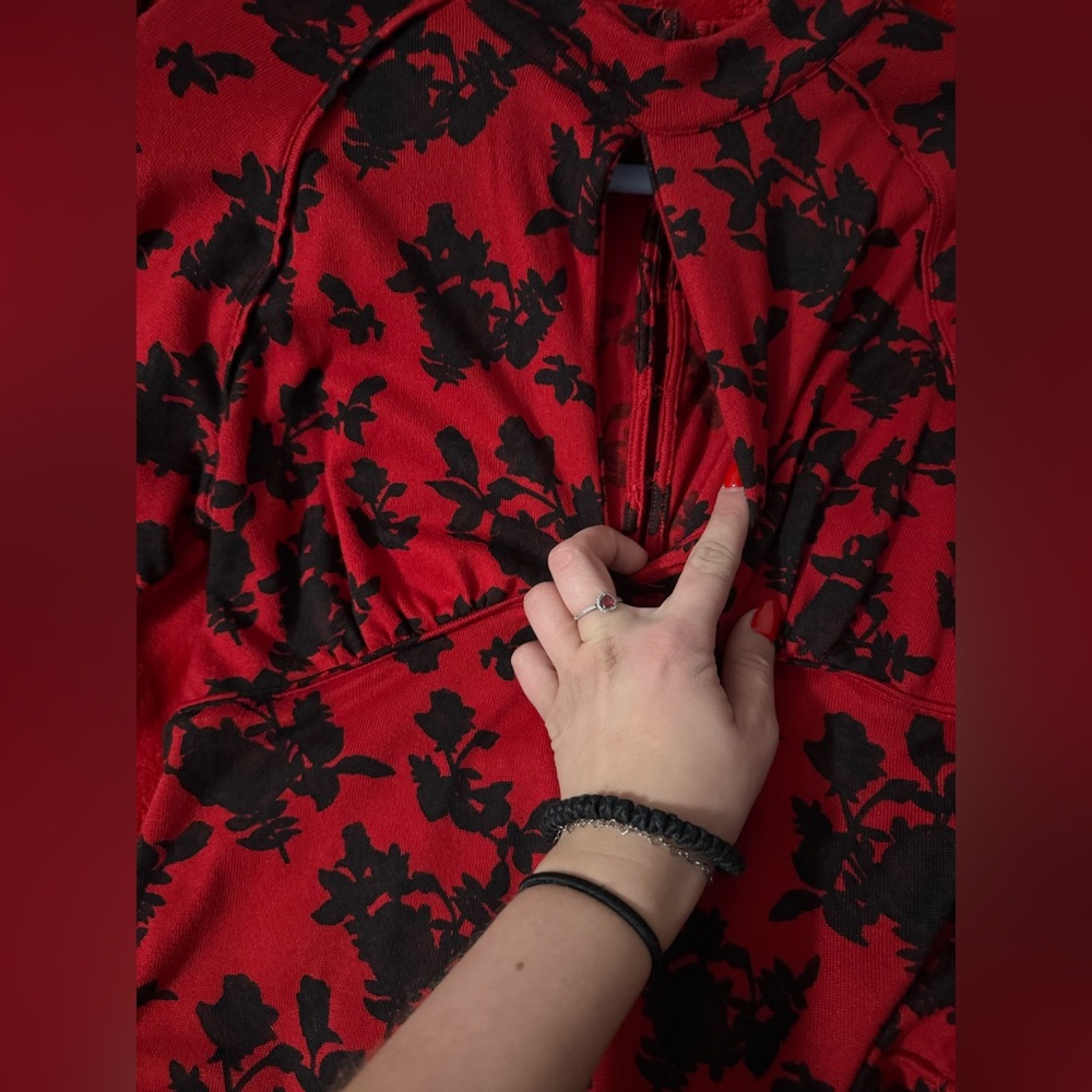 Free People goin out red & black top- Medium - Picture 5 of 9